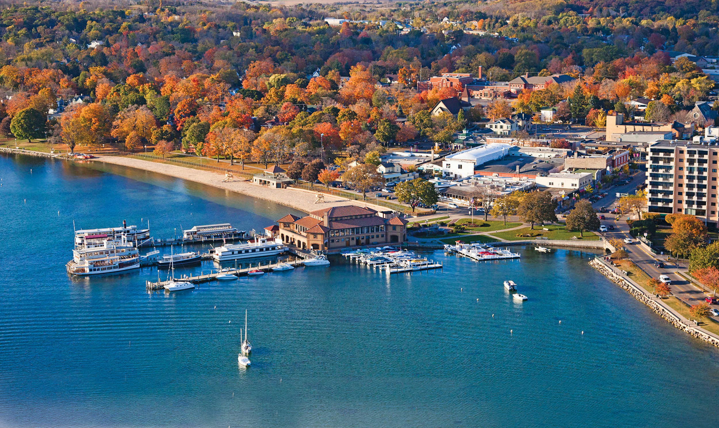 10 Best Places to Visit in Wisconsin 2023 | Blogspostt