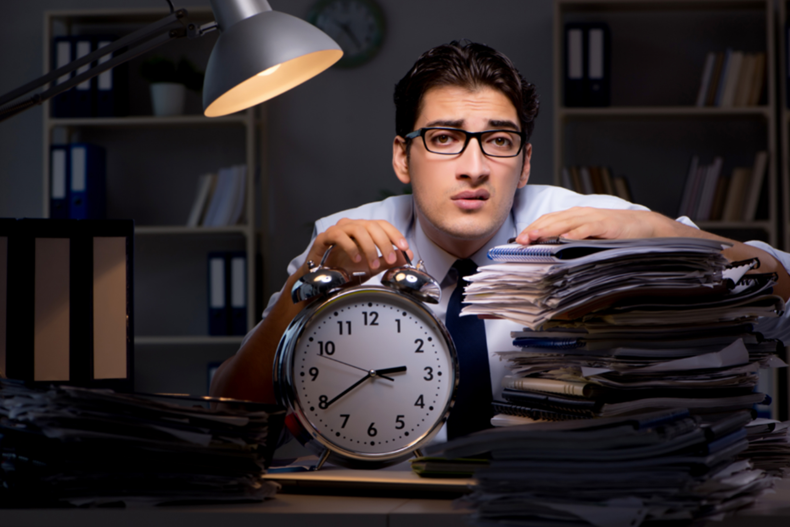 Office में Overtime करने वालों की जल्दी ख़राब होती है सेहत, जानें क्यों?